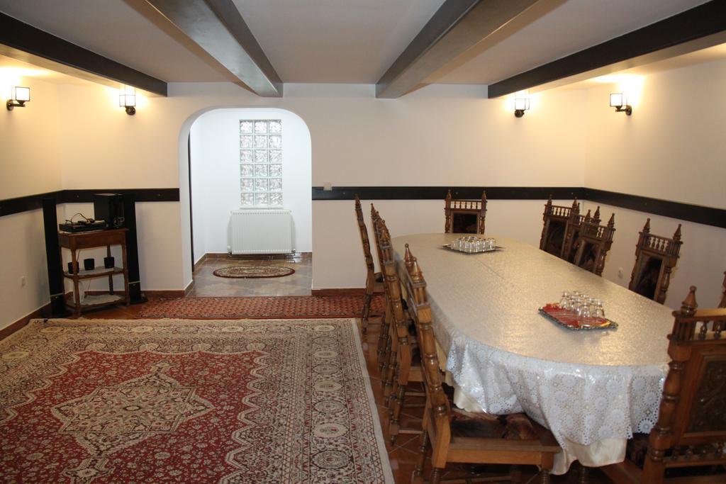 Pensiunea Casa Cristina Moldvahosszúmező Kültér fotó